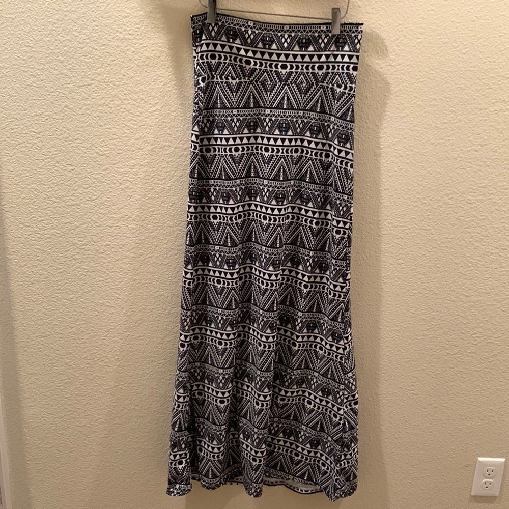 Women’s Geometric Hot kiss Maxi Skirt